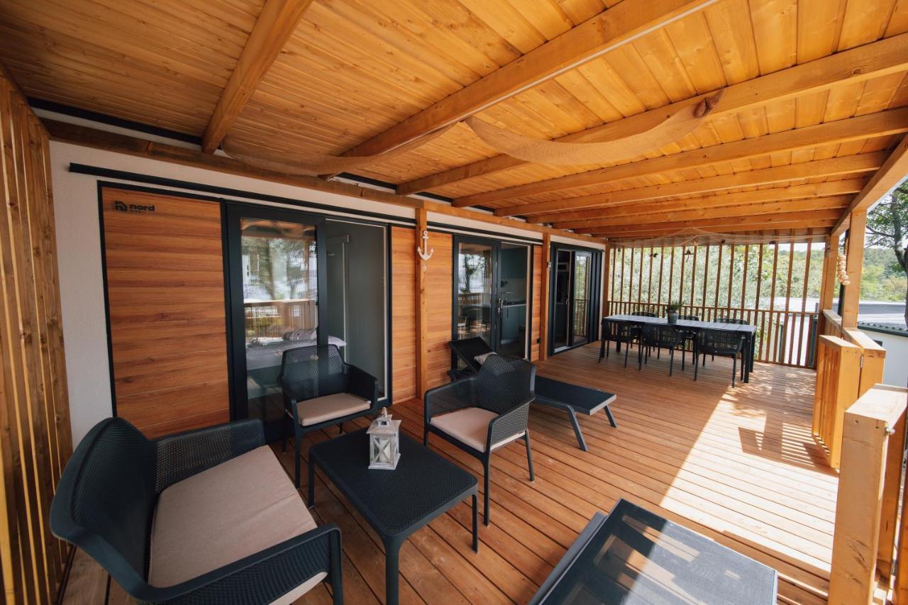 Mobile Homes Selce - Lighthouse Εξωτερικό φωτογραφία